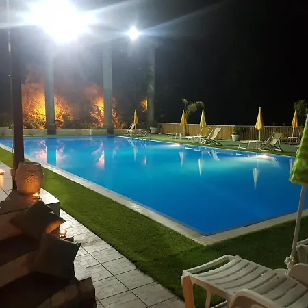 Silica Hotel 3*